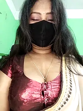 Idhika Paul online show from February 2026 06:05:02 PM