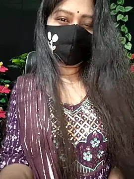 Idhika Paul online show from October 2025 01:38:01 AM