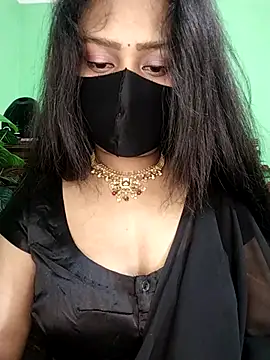 Idhika Paul online show from February 2026 03:43:01 PM