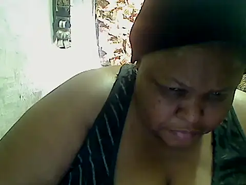 Snapshot of HOTSUGARX5 chatting on May 2026 12:48:02 PM HOTSUGARX5 online show from May 2026 12:48:02 PM