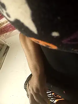 Snapshot of HOTSUGARX5 chatting on January 2025 01:58:02 PM HOTSUGARX5 online show from January 2025 01:58:02 PM