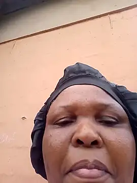 Snapshot of HOTSUGARX5 chatting on December 2024 01:38:02 PM HOTSUGARX5 online show from December 2024 01:38:02 PM