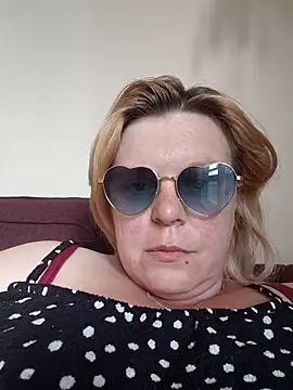 pinkieMilfPUSY online show from June 2026 11:44:02 AM