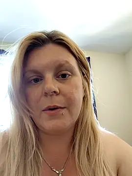 pinkieMilfPUSY online show from June 2026 05:24:02 PM