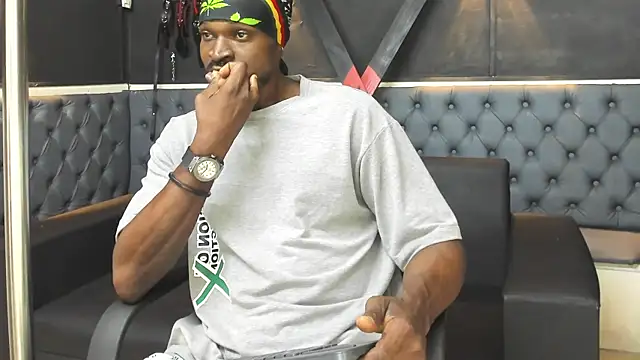 Snapshot of Terrance_z chatting on November 2025 08:08:02 PM Terrance z online show from November 2025 08:08:02 PM