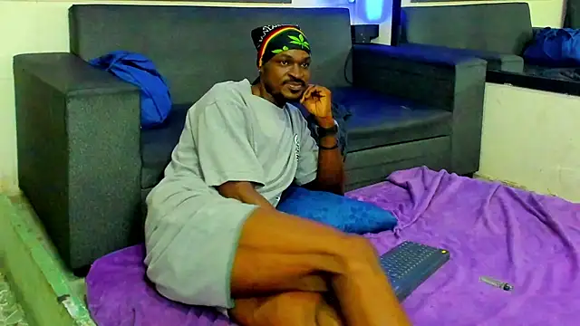 Snapshot of Terrance_z chatting on November 2025 09:51:02 PM Terrance z online show from November 2025 09:51:02 PM