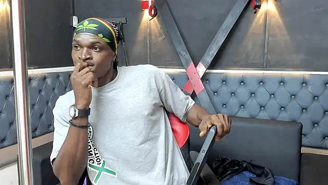 Snapshot of Terrance_z chatting on December 2025 07:13:01 PM Terrance z online show from December 2025 07:13:01 PM