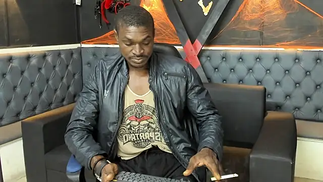 Snapshot of Terrance_z chatting on October 2025 08:44:01 PM Terrance z online show from October 2025 08:44:01 PM