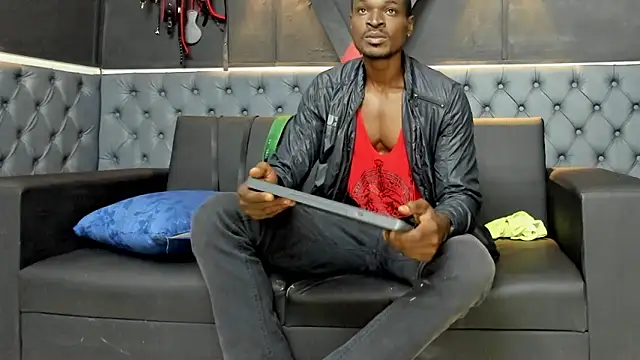 Snapshot of Terrance_z chatting on October 2025 08:22:02 PM Terrance z online show from October 2025 08:22:02 PM