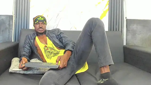 Snapshot of Terrance_z chatting on November 2025 09:30:02 PM Terrance z online show from November 2025 09:30:02 PM