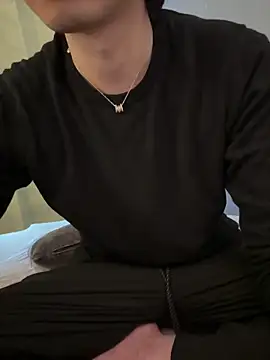 Snapshot of -mirai- chatting on March 2025 06:32:02 AM -mirai- online show from March 2025 06:32:02 AM