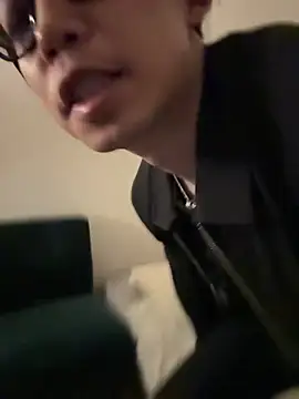 Snapshot of -mirai- chatting on March 2025 10:49:02 AM -mirai- online show from March 2025 10:49:02 AM