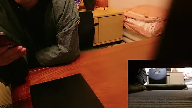 Snapshot of Phantom_yoshida chatting on January 2025 10:21:02 AM Phantom yoshida online show from January 2025 10:21:02 AM