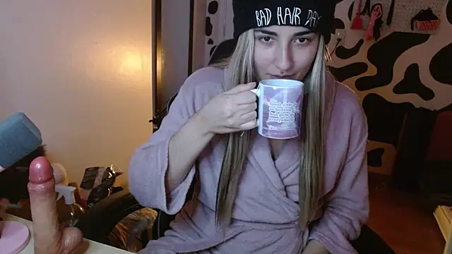 hi elora online show from May 2026 12:51:01 AM