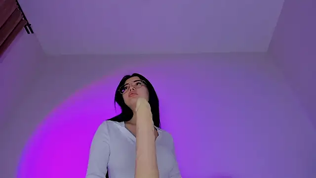 maakimo online show from April 2026 02:35:01 AM