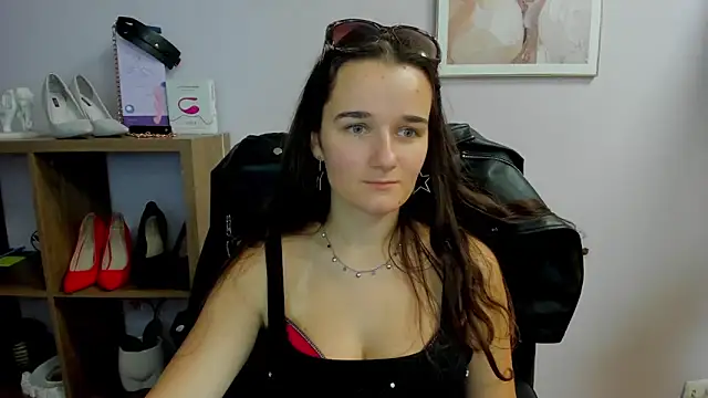 Snapshot of KateDelight chatting on September 2025 06:53:01 AM KateDelight online show from September 2025 06:53:01 AM