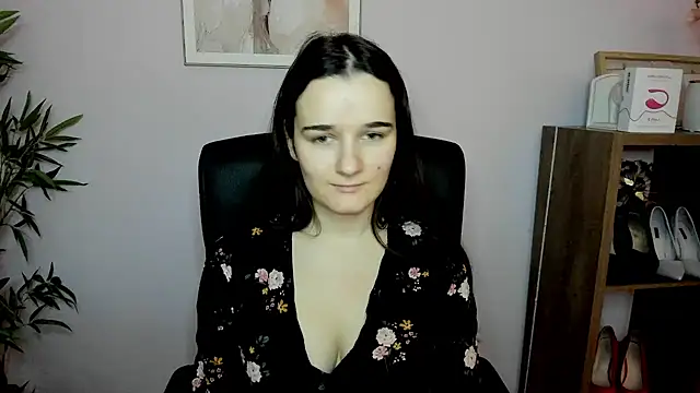 Snapshot of KateDelight chatting on February 2025 07:37:01 AM KateDelight online show from February 2025 07:37:01 AM