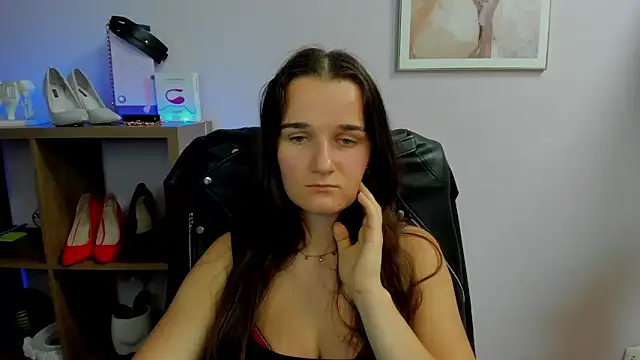 Snapshot of KateDelight chatting on September 2025 06:59:02 PM KateDelight online show from September 2025 06:59:02 PM