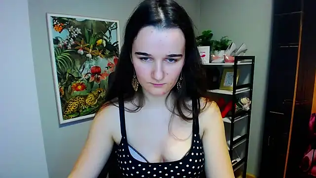 Snapshot of KateDelight chatting on December 2024 01:54:02 PM KateDelight online show from December 2024 01:54:02 PM