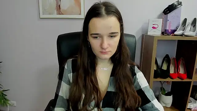 Snapshot of KateDelight chatting on October 2025 06:45:01 AM KateDelight online show from October 2025 06:45:01 AM