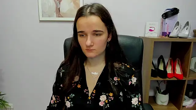 Snapshot of KateDelight chatting on November 2025 07:52:03 AM KateDelight online show from November 2025 07:52:03 AM