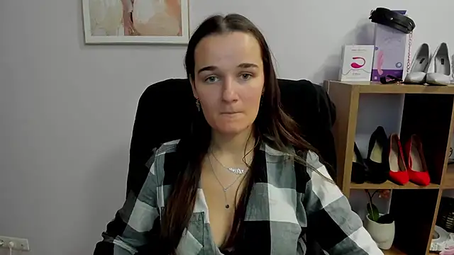 Snapshot of KateDelight chatting on October 2025 01:46:02 PM KateDelight online show from October 2025 01:46:02 PM