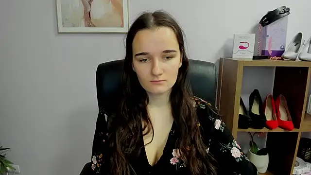 Snapshot of KateDelight chatting on November 2025 07:45:02 AM KateDelight online show from November 2025 07:45:02 AM