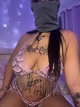 kamila french online show from December 2025 09:53:01 PM