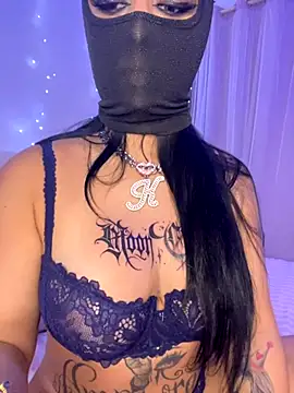 kamila french online show from November 2025 09:18:01 PM