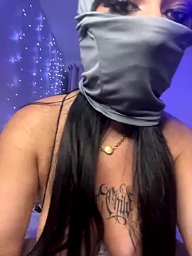 kamila french online show from December 2025 10:15:02 PM