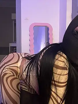 kamila french online show from February 2026 11:15:01 PM