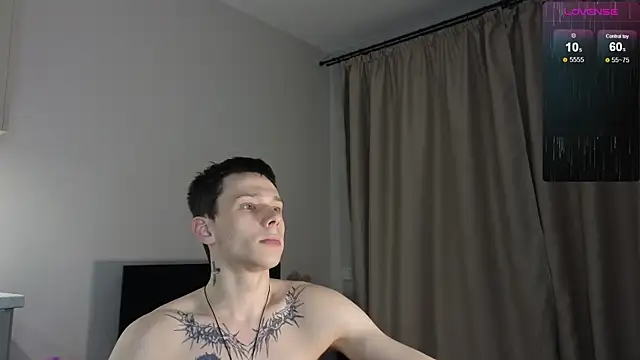 R1mmo   online show from November 2025 05:19:02 PM