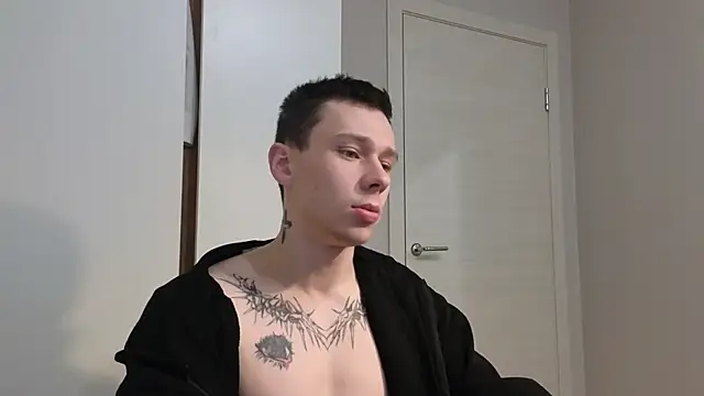 R1mmo   online show from October 2025 07:24:01 PM