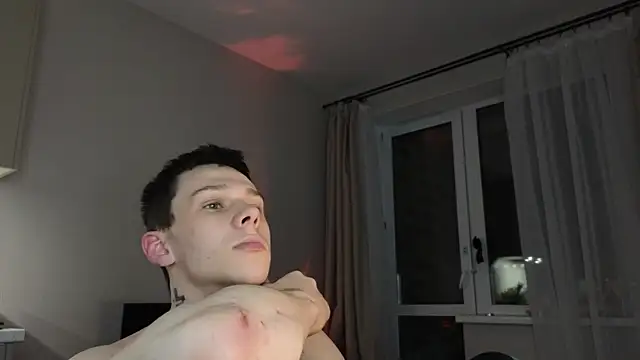 R1mmo   online show from November 2025 04:10:02 PM