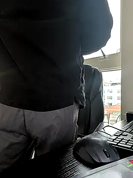 Armyexhibitionistvet online show from December 2025 07:59:02 PM