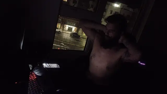 Armyexhibitionistvet online show from December 2025 01:27:01 PM