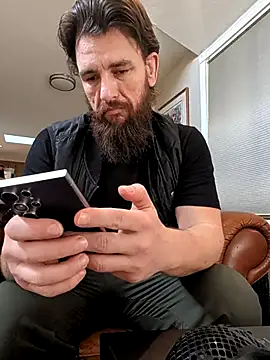 Armyexhibitionistvet online show from February 2026 09:38:02 PM