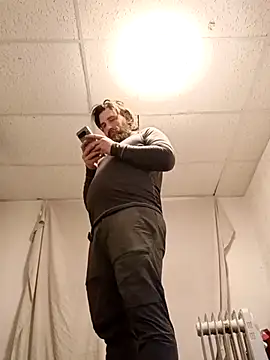 Armyexhibitionistvet online show from April 2026 07:15:02 AM