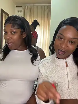 Snapshot of THEBUTTERNUT chatting on March 2026 02:58:01 PM THEBUTTERNUT online show from March 2026 02:58:01 PM