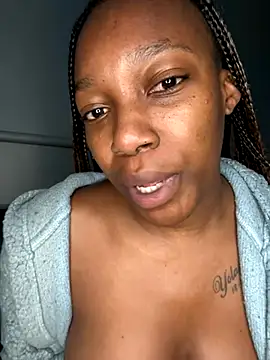 Snapshot of THEBUTTERNUT chatting on November 2025 09:02:02 AM THEBUTTERNUT online show from November 2025 09:02:02 AM