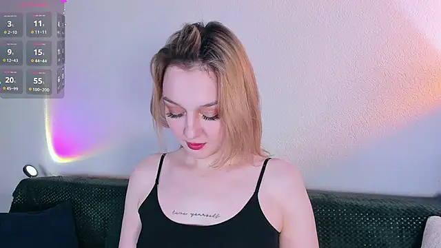 CrystalRey online show from February 2026 07:28:02 AM