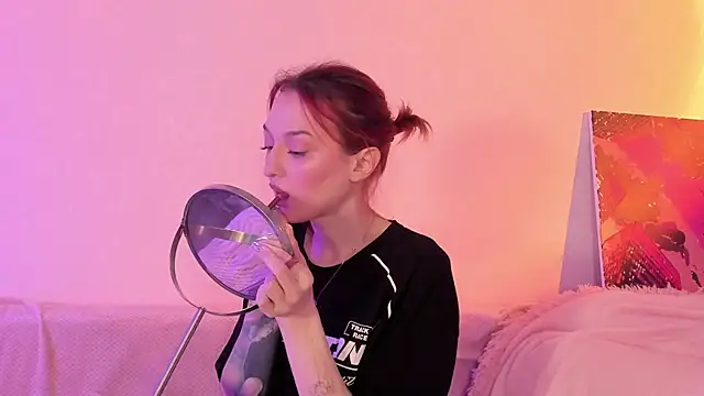 Snapshot of CrystalRey chatting on January 2025 05:09:01 AM CrystalRey online show from January 2025 05:09:01 AM