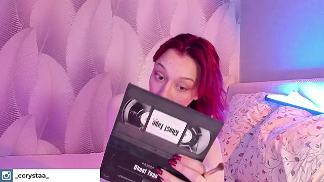 Snapshot of CrystalRey chatting on March 2025 05:05:02 AM CrystalRey online show from March 2025 05:05:02 AM