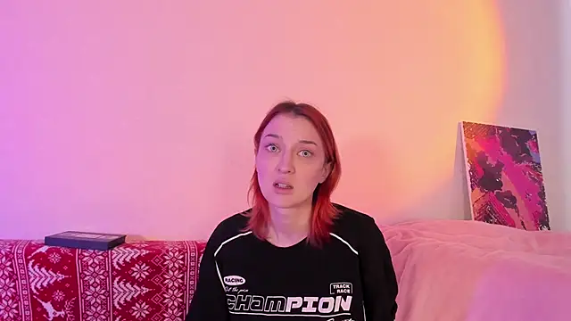 Snapshot of CrystalRey chatting on January 2025 05:00:02 AM CrystalRey online show from January 2025 05:00:02 AM