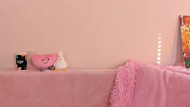 Snapshot of CrystalRey chatting on February 2025 05:03:02 AM CrystalRey online show from February 2025 05:03:02 AM