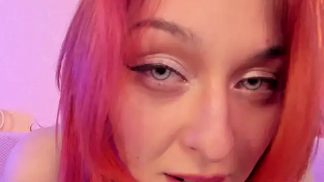 Snapshot of CrystalRey chatting on January 2025 08:11:02 AM CrystalRey online show from January 2025 08:11:02 AM