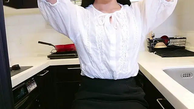 sayaka xo online show from June 2026 12:10:01 AM