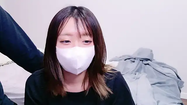 ayu yu xo online show from February 2025 03:59:02 PM