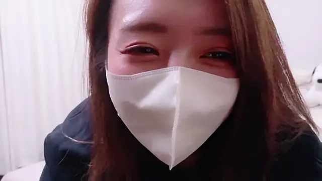 ayu yu xo online show from November 2025 03:28:01 PM