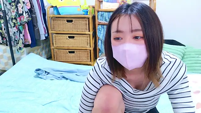 ayu yu xo online show from December 2024 05:43:01 PM